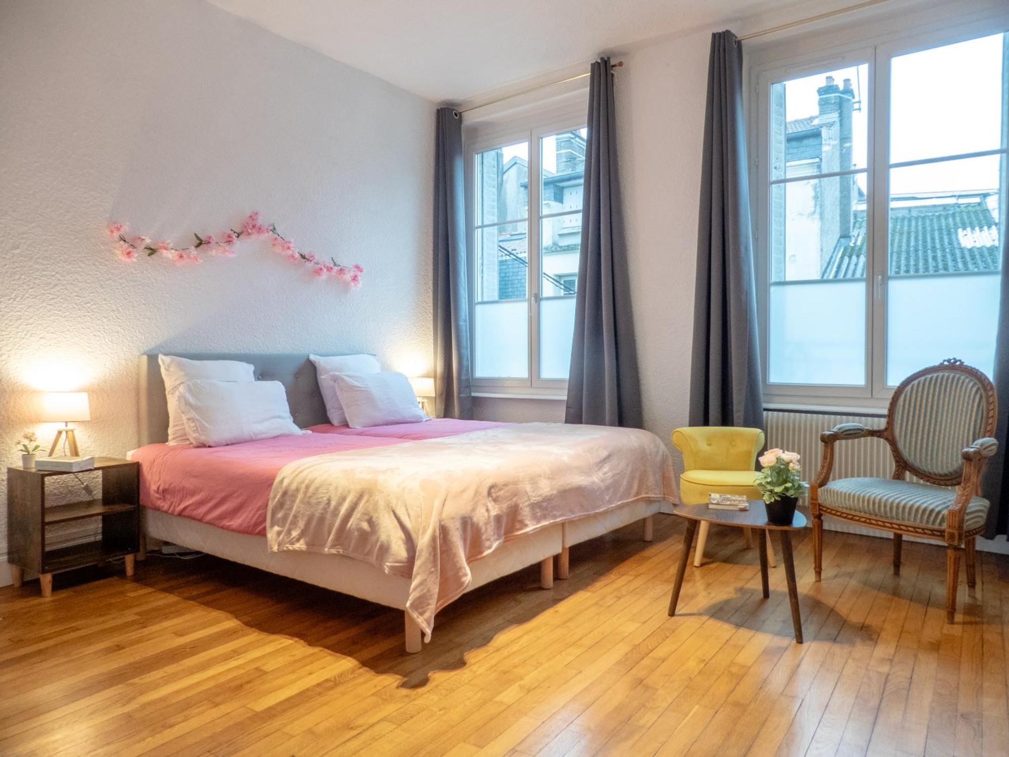 L'Amour De La Paix - Centre-Ville - Jardin - Proche Gare - Tv65"Primevideo - Ambiance Tres Chaleureuse - Parking Gratuit Sous-Video Surveillance Proche - Gere Par Presta-Zen'Services Verdun-sur-Meuse Exterior foto